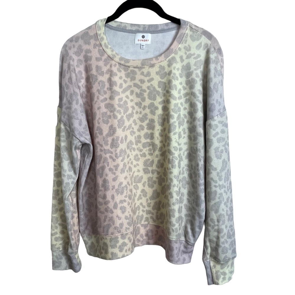 Sundry Sweatshirt Size 1 Small Pastel Animal Print Gray‎ Cozy Casual Loungewear